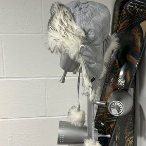 Screamer women's hat